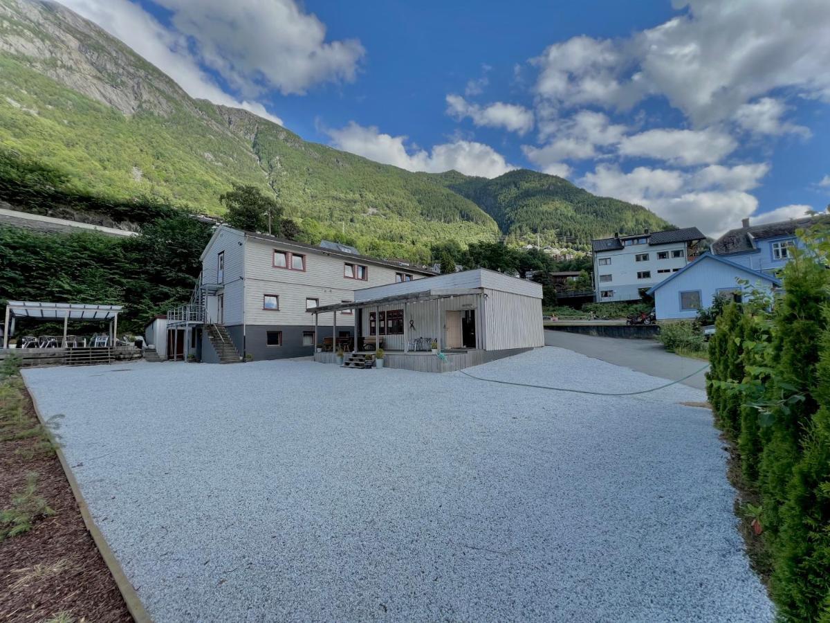 Trolltunga Fjordview Aparthotel Odda Exterior photo