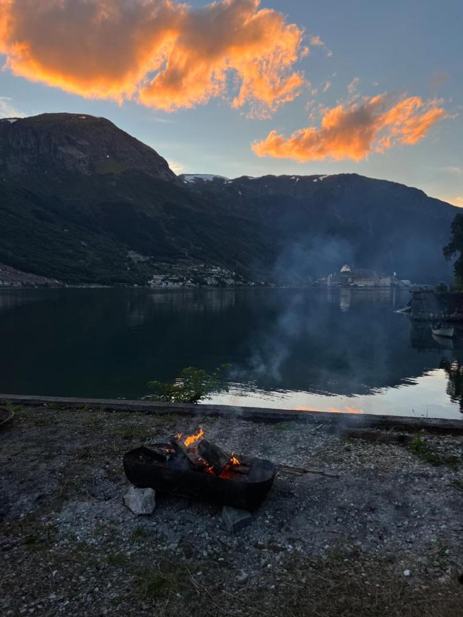 Trolltunga Fjordview Aparthotel Odda Exterior photo