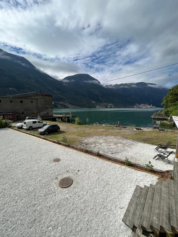 Trolltunga Fjordview Aparthotel Odda Exterior photo